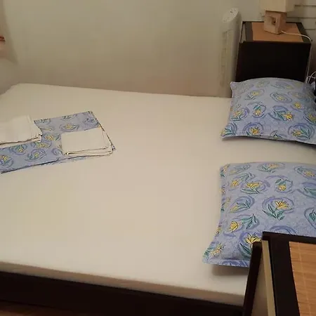 Jezera 5120a Apartamento Tisno
